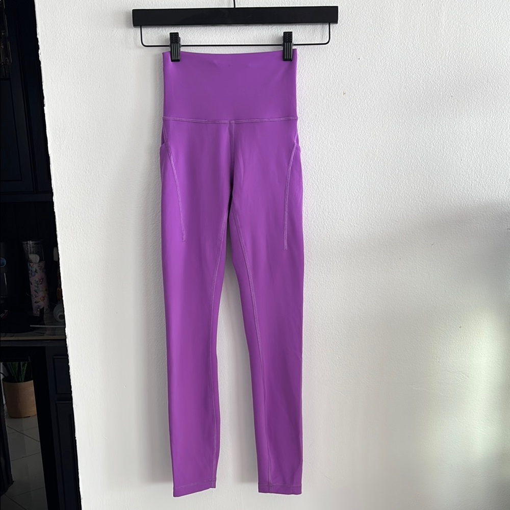 Lululemon Moonlit Magenta Wunder Train